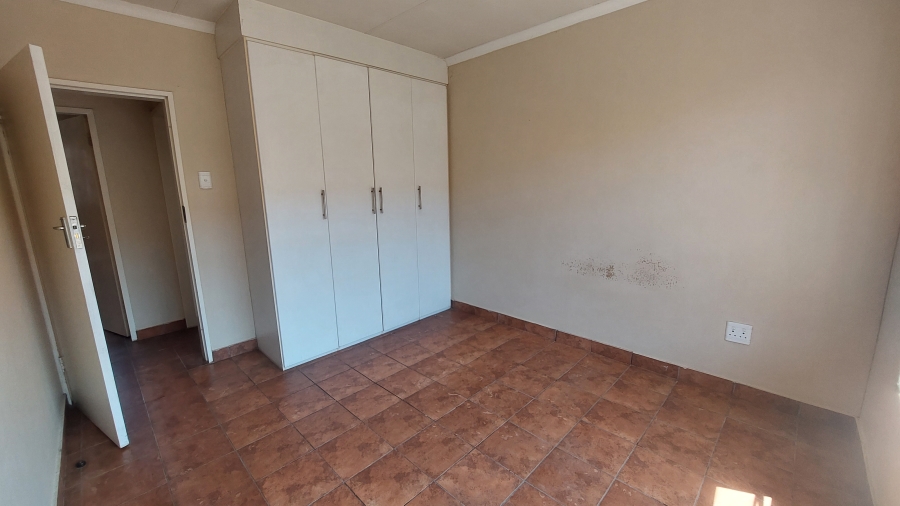 2 Bedroom Property for Sale in Vaalpark Free State